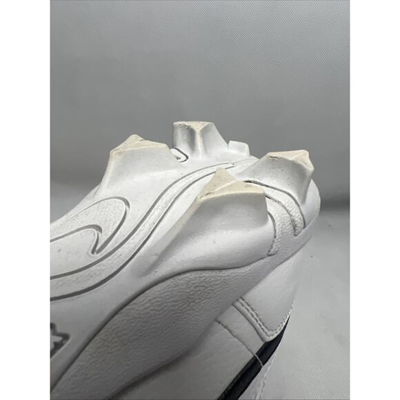 Nike Air Jordan 1 Mid Youth Multisport Cleat White Youth Size 5.5 HF6883-100 - Picture 12 of 12